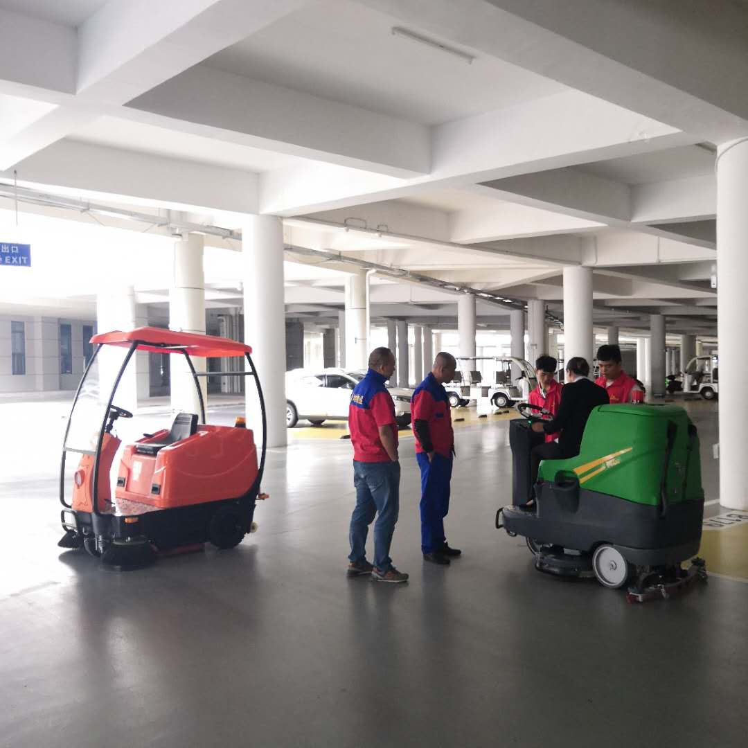 駕駛式掃地機廣西直銷